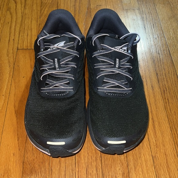 ALTRA Women's ALOA5489 Rivera 2 Road
Running Shoe - Picture 8 of 12